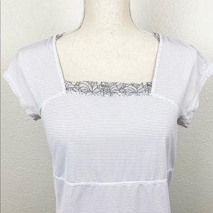 Flattering Lululemon Square Neck Wet Dry Warm Workout tank Top 6